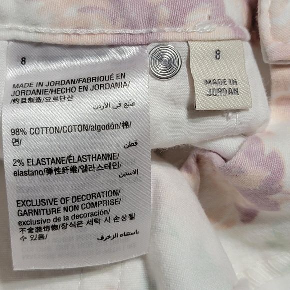 Style & Co White Denim Jeans w/ Flowers Curvy Skinny Leg - Size 8 - Picture 6 of 6